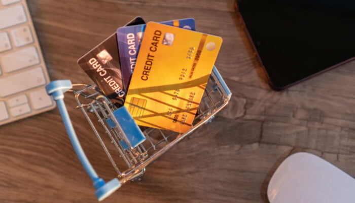 8 mistakes to avoid while using debit cards