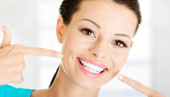 Top Ways to Naturally Whiten Yellow Teeth