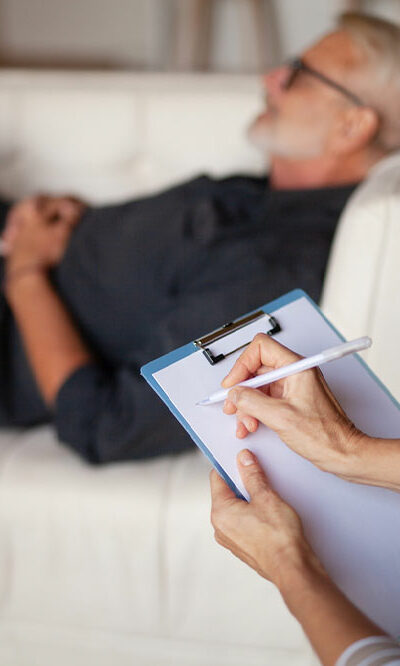 13 Best Strategies to Manage Anxiety